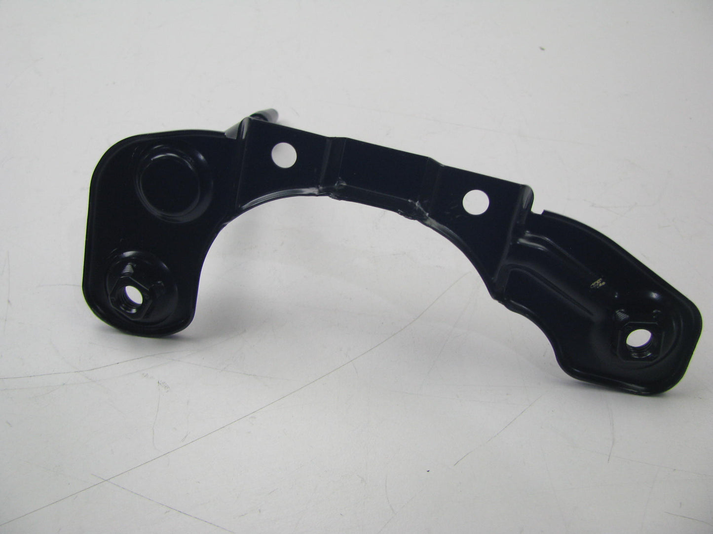 Rear Bumper Right Passenger Retainer Bracket For 2021-2023 Kia Seltos 86642Q5020