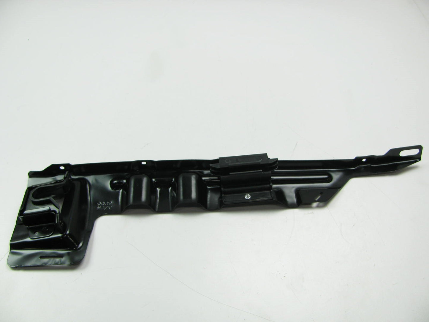 NEW Rear Bumper Left Hand Upper Support Bracket OEM For 06-14 Sedona 866614D100