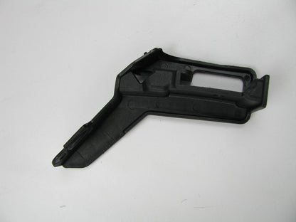 New OEM Rear Bumper Right Side Cover Bracket For 15-16 Sorento 86678C6000