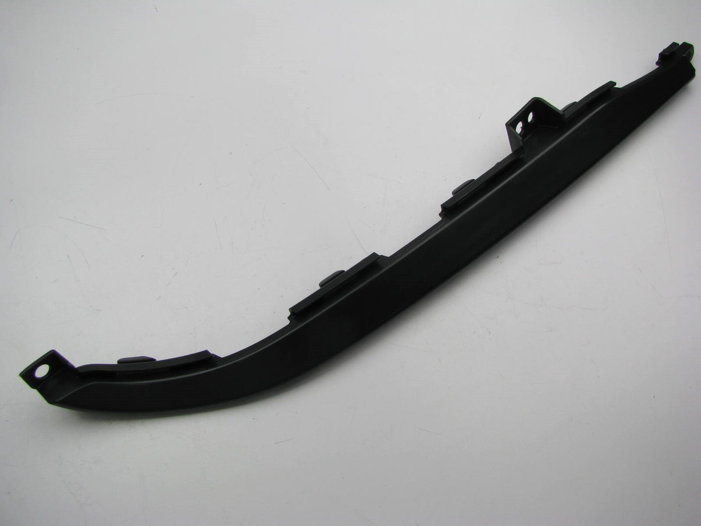 New Rear Bumper Left Lower Moulding Trim OEM For 15-19 Kia Soul EV ELECTRIC ONLY