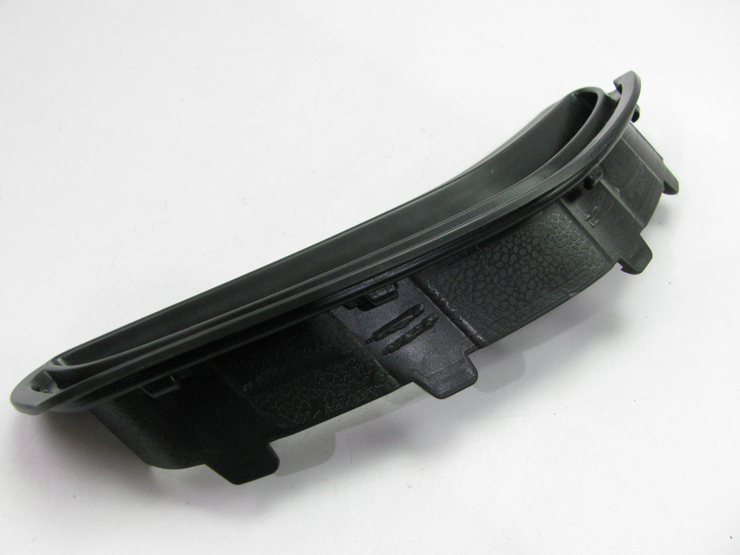 Rear Bumper, Right Passengers Moulding Trim OEM For 2020-22 Kia Soul 86695K0600