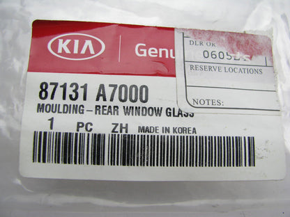 New OEM Rear Back Glass Window Lower Moulding Trim For 14-16 Forte SEDAN ONLY
