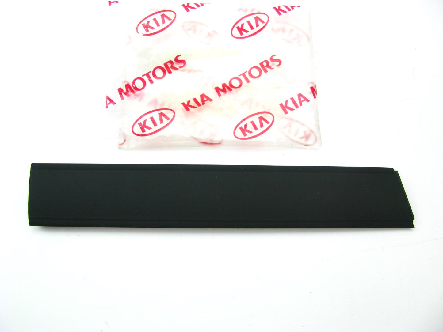 New OEM Rear Left Side Roof Rack Moulding Trim For 2006 Kia Sedona