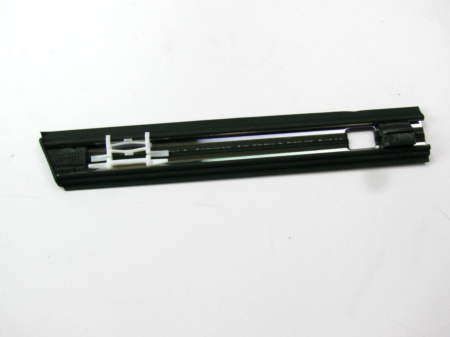 New Genuine REAR RIGHT Roof Rack Moulding Trim OEM For 2006-14 Sedona 872404D011