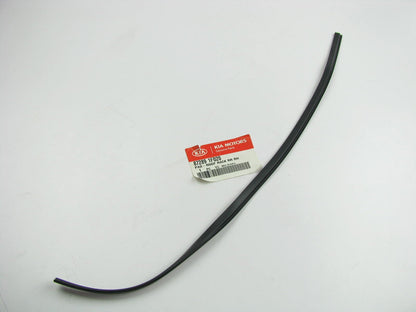 NEW - OEM Rear Right Side Roof Rack Pad Moulding Trim For 06-10 Kia Sportage
