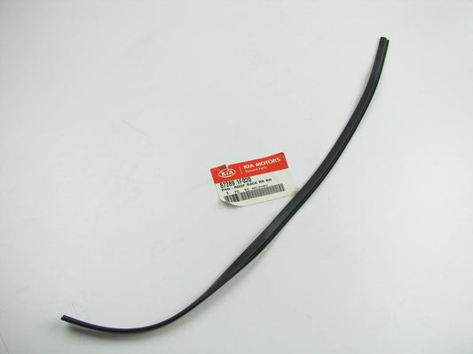 NEW - OEM Rear Right Side Roof Rack Pad Moulding Trim For 06-10 Kia Sportage