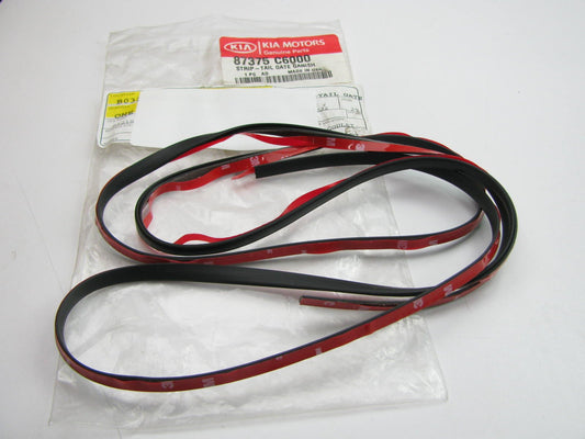 NEW OEM Rear Tailgate Liftgate Trim Moulding Weatherstrip Seal For 16-19 Sorento