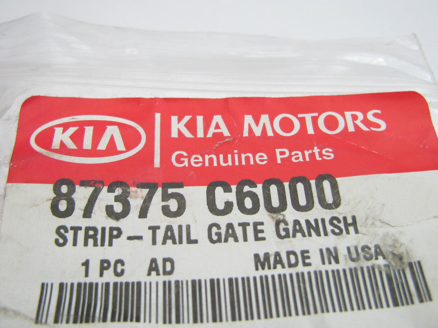 NEW OEM Rear Tailgate Liftgate Trim Moulding Weatherstrip Seal For 16-19 Sorento