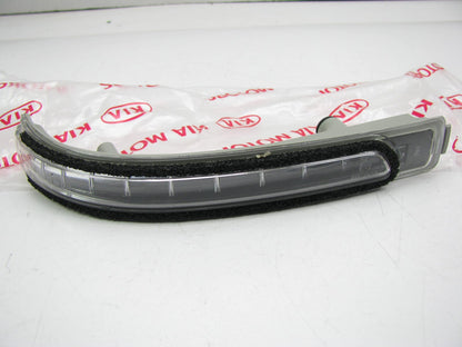 NEW - OEM LEFT Drivers Side Mirror Turn Signal Light For 09-10 Optima 876141E500