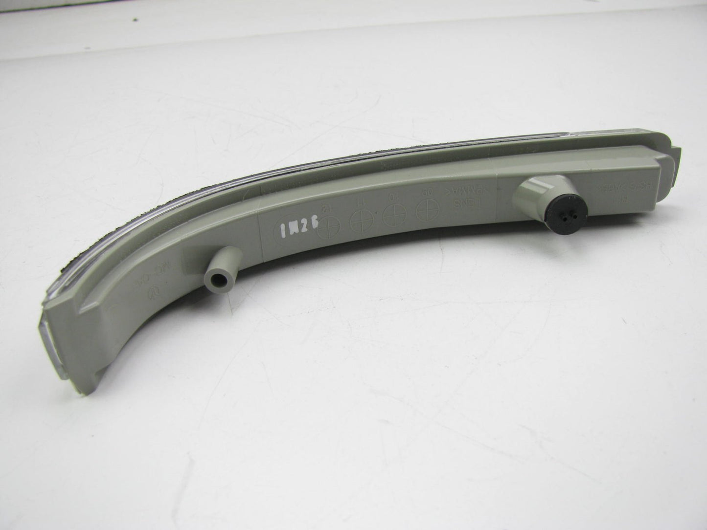 NEW - OEM LEFT Drivers Side Mirror Turn Signal Light For 09-10 Optima 876141E500