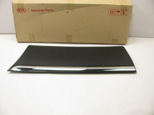 New LH Rear Door Garnish Trim 877213F000 Genuine OEM For 2004-2006 Kia Amanti