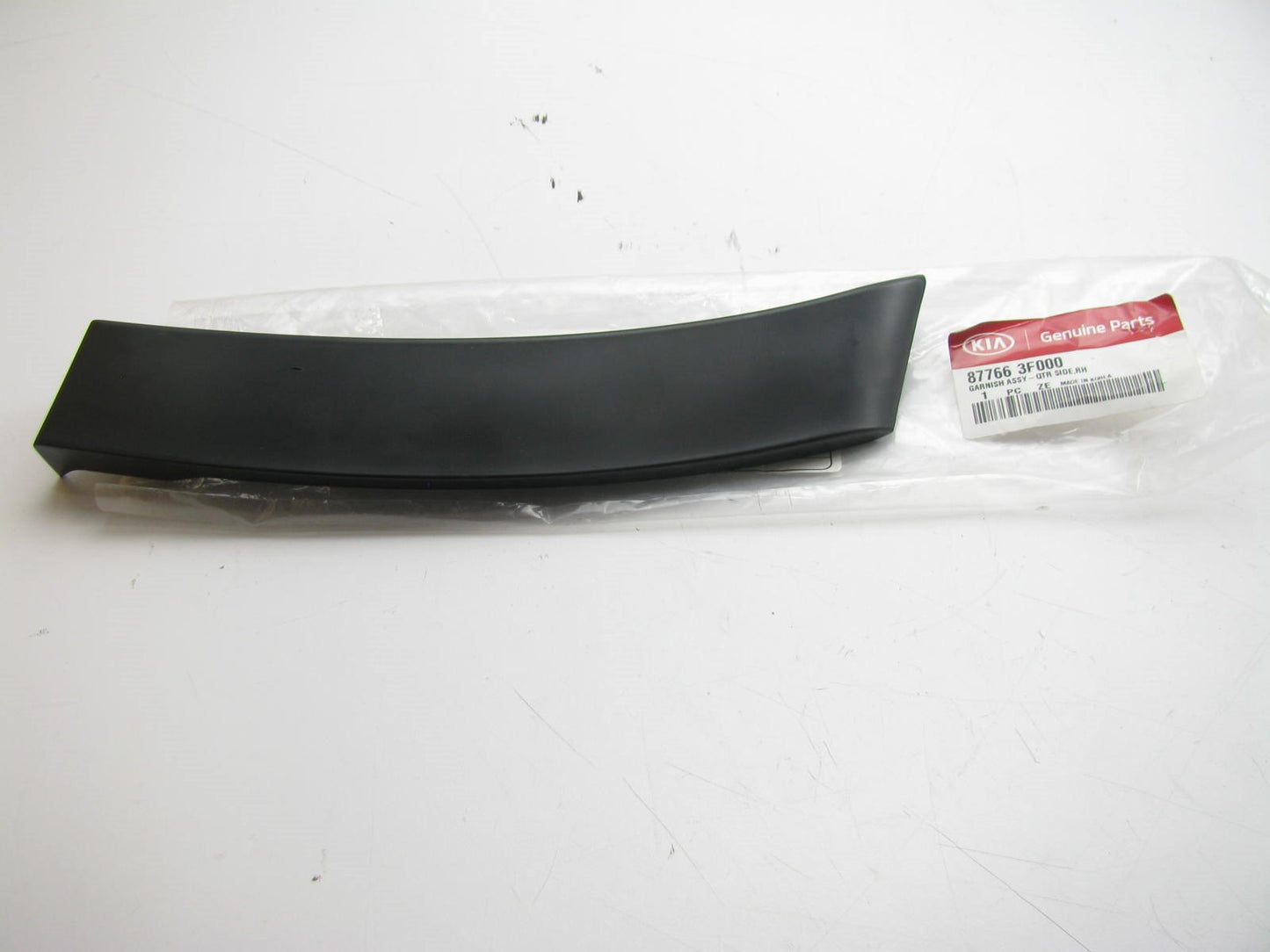 New Genuine Quater Body Right Side Moulding Trim OEM For 04-09 Amanti 877663F000