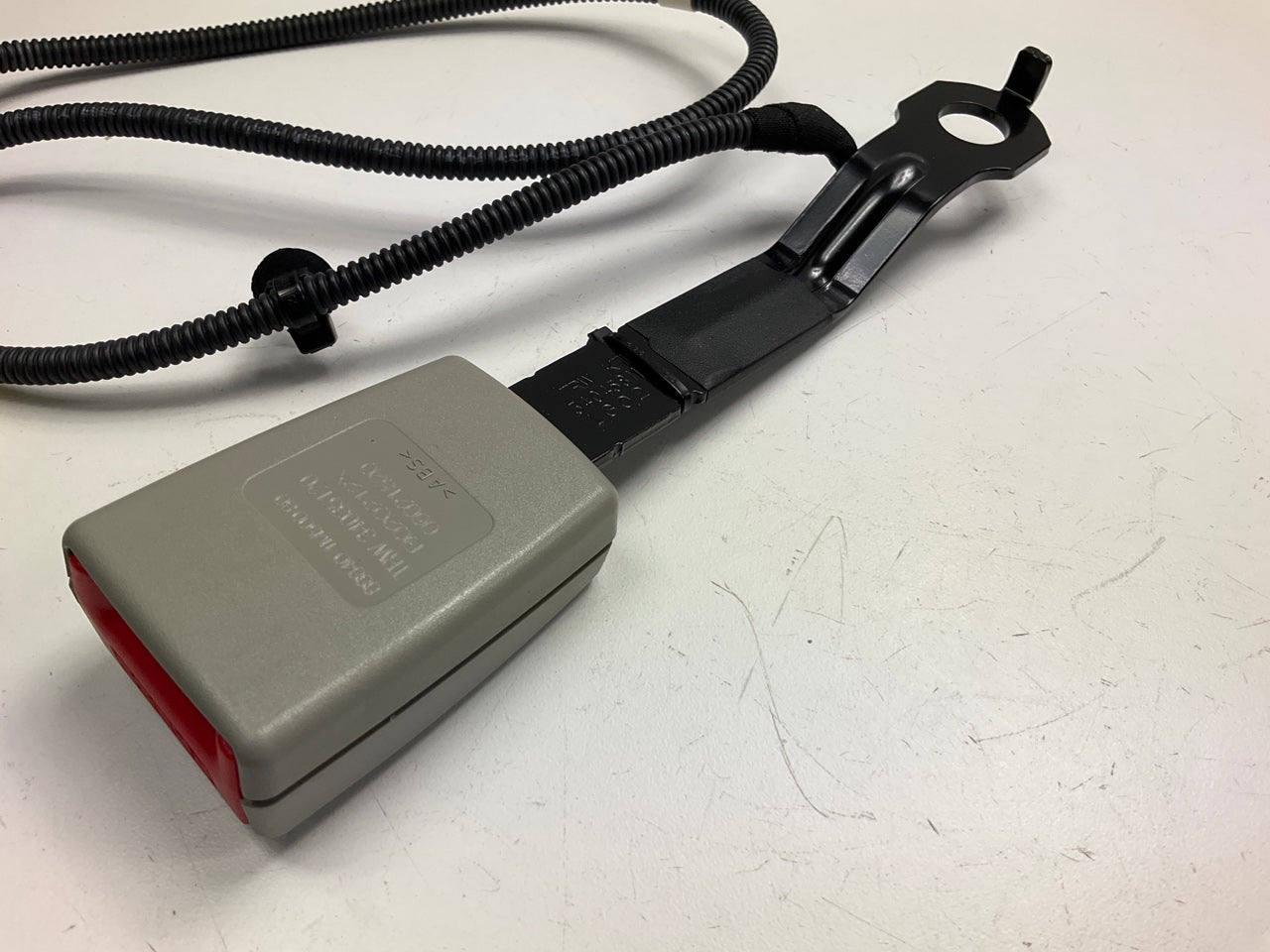 NEW GENUINE Front Right Seat Belt Buckle OEM For 2010-2013 Kia Forte 888401M5008