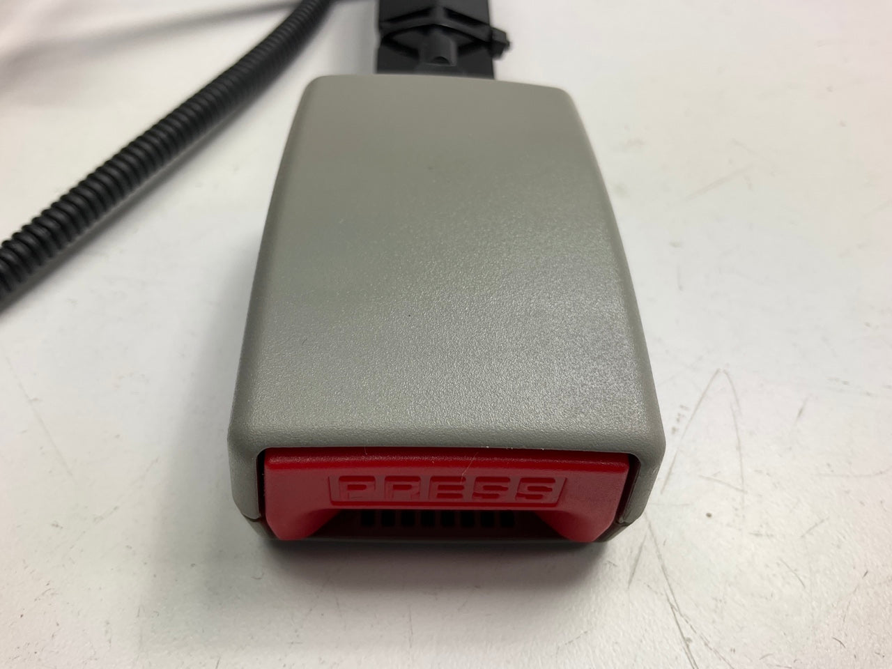 NEW GENUINE Front Right Seat Belt Buckle OEM For 2010-2013 Kia Forte 888401M5008