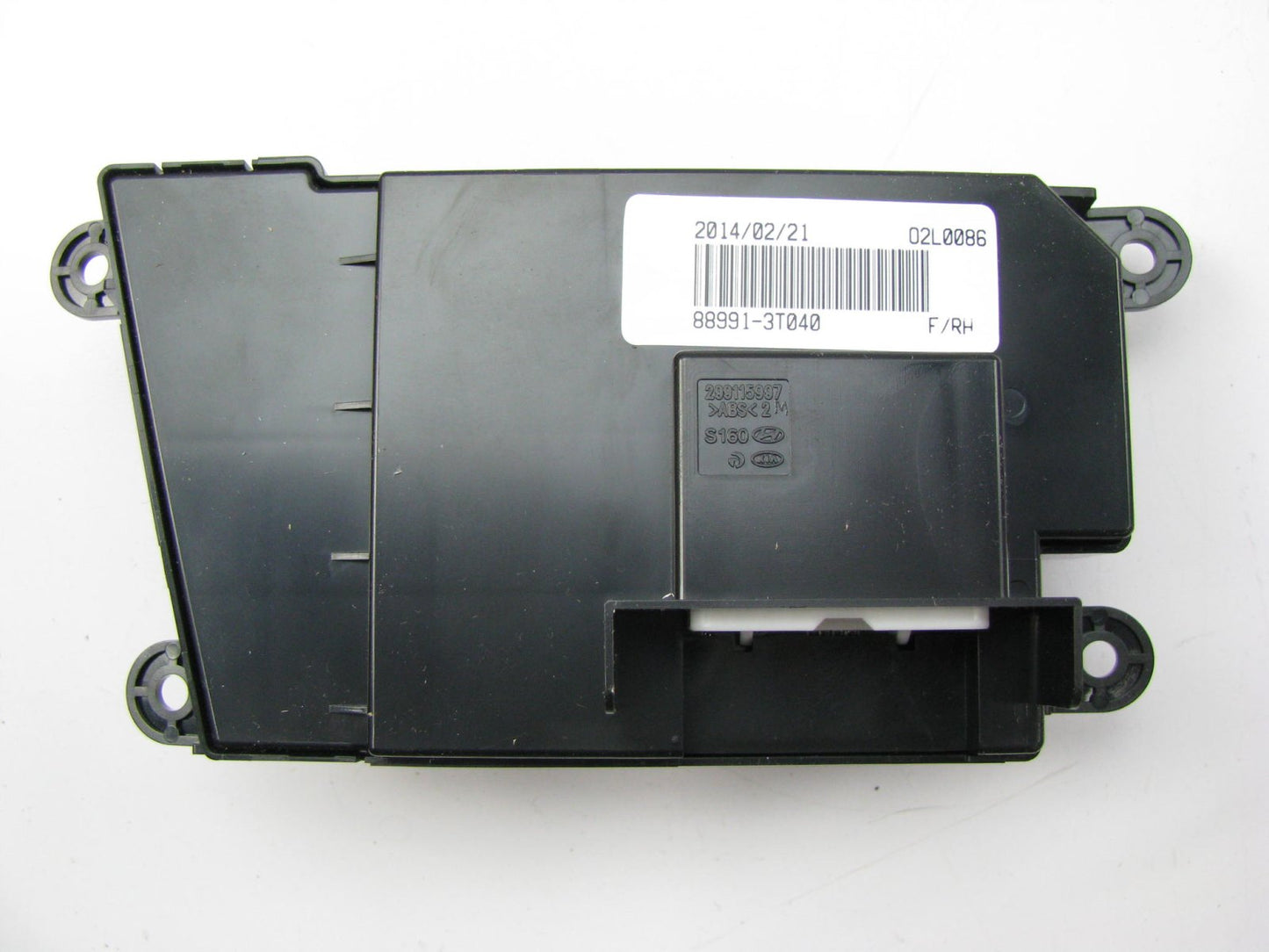 NEW - OEM 889913T040 Front Right Power Seat Adjust Switch For 2015-17 Kia K900