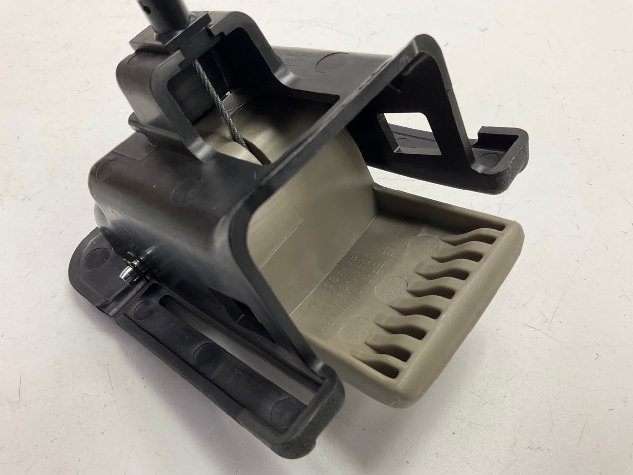 Rear Right Seat Folding Lever Knob, Beige, OEM For 16-20 Sorento 89440C6100BHH