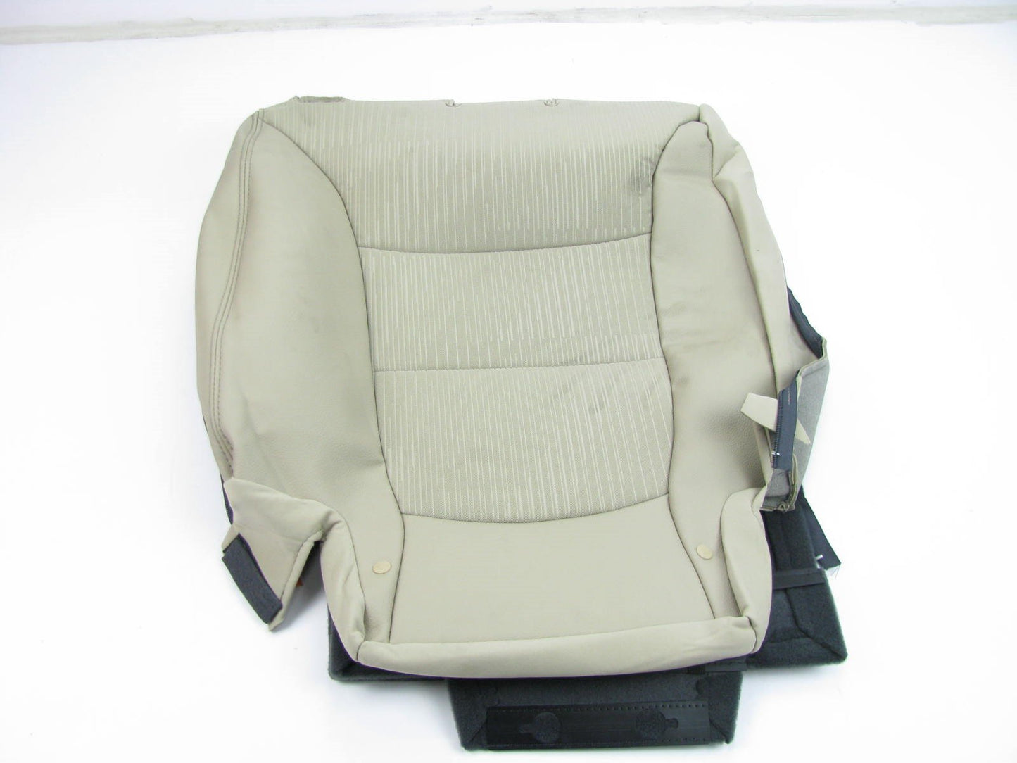 2nd Row Rear Right Passenger BEIGE Leather/ Cloth Seat Back Cover For 11 Sorento