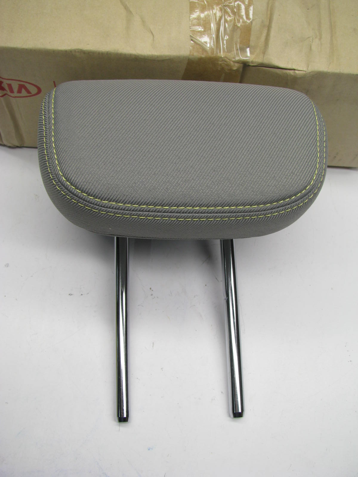 NEW GENUINE 89705B2050KE6 REAR Seat Headrest OEM For 14-16 Kia Soul