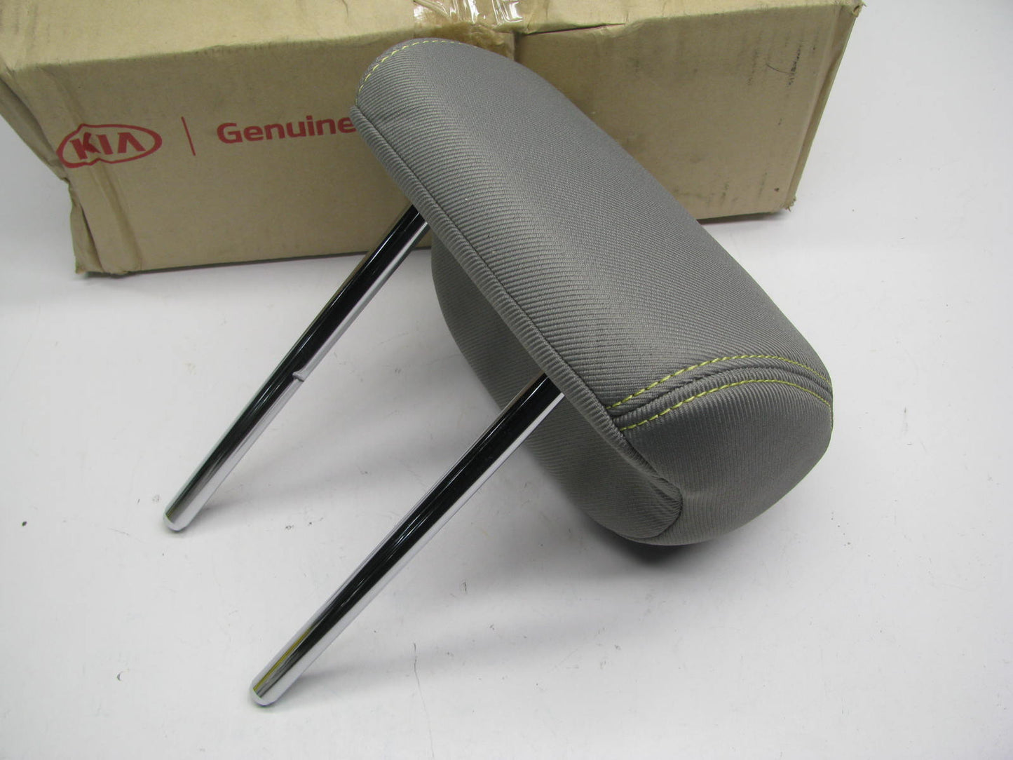NEW GENUINE 89705B2050KE6 REAR Seat Headrest OEM For 14-16 Kia Soul