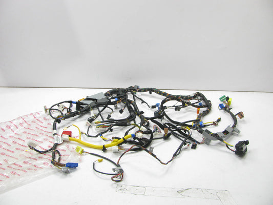 NEW - OEM 911001U040 Main (Dash & Console) Wiring Harness For 09-13 Kia Sorento