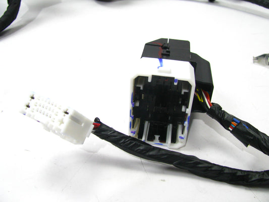 NEW Fuse Box & Front Engine Bay Wiring Wiring Harness OEM For 16-17 Sorento 2.0L