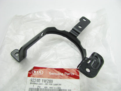 New OEM Front Right Side Fog Lamp Light Bracket For 2013-2015 Kia Rio 922401W200