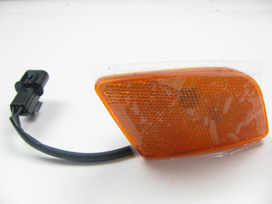 NEW - OEM 923051G000 Front Left Side Marker Light Lamp For 2006-09 Kia Rio SEDAN