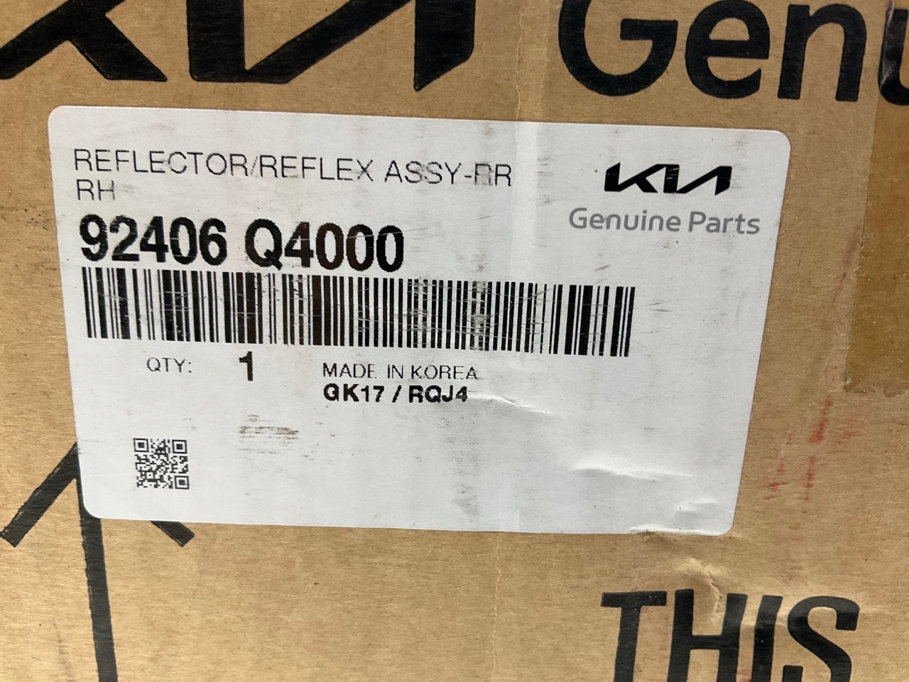 Rear Bumper Right Passengers Side Reflector OEM For 2019-21 Kia Niro 92406Q4000