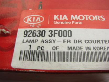 New Genuine OEM Front Left Side Door Courtesy Lamp Light For 2004-09 Kia Amanti