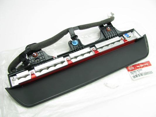 New 3rd Brake Light Center HIGH Mount Stop Lamp OEM For 2014-2016 Forte Koup