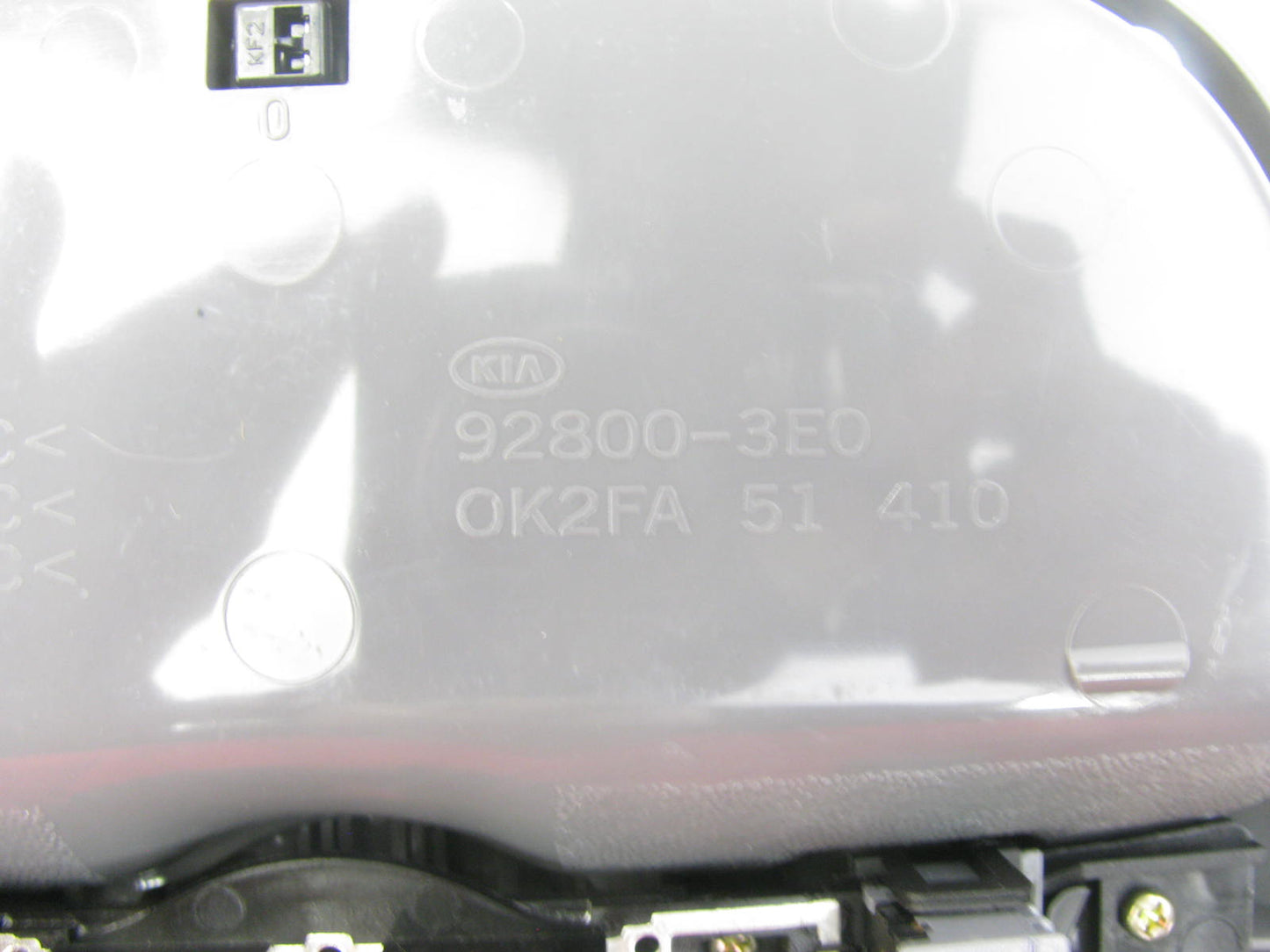 NEW GENUINE Overhead Console Dome Map Light Lamp OEM For 2003 Kia Sorento