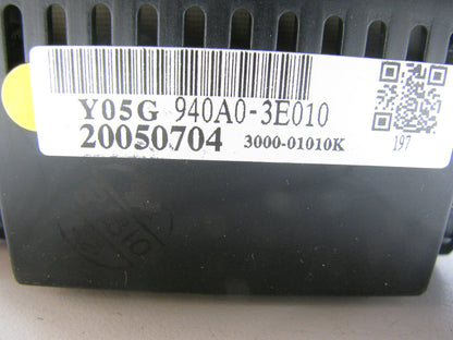 NEW GENUINE Overhead Console Dome Map Light Lamp OEM For 2003 Kia Sorento