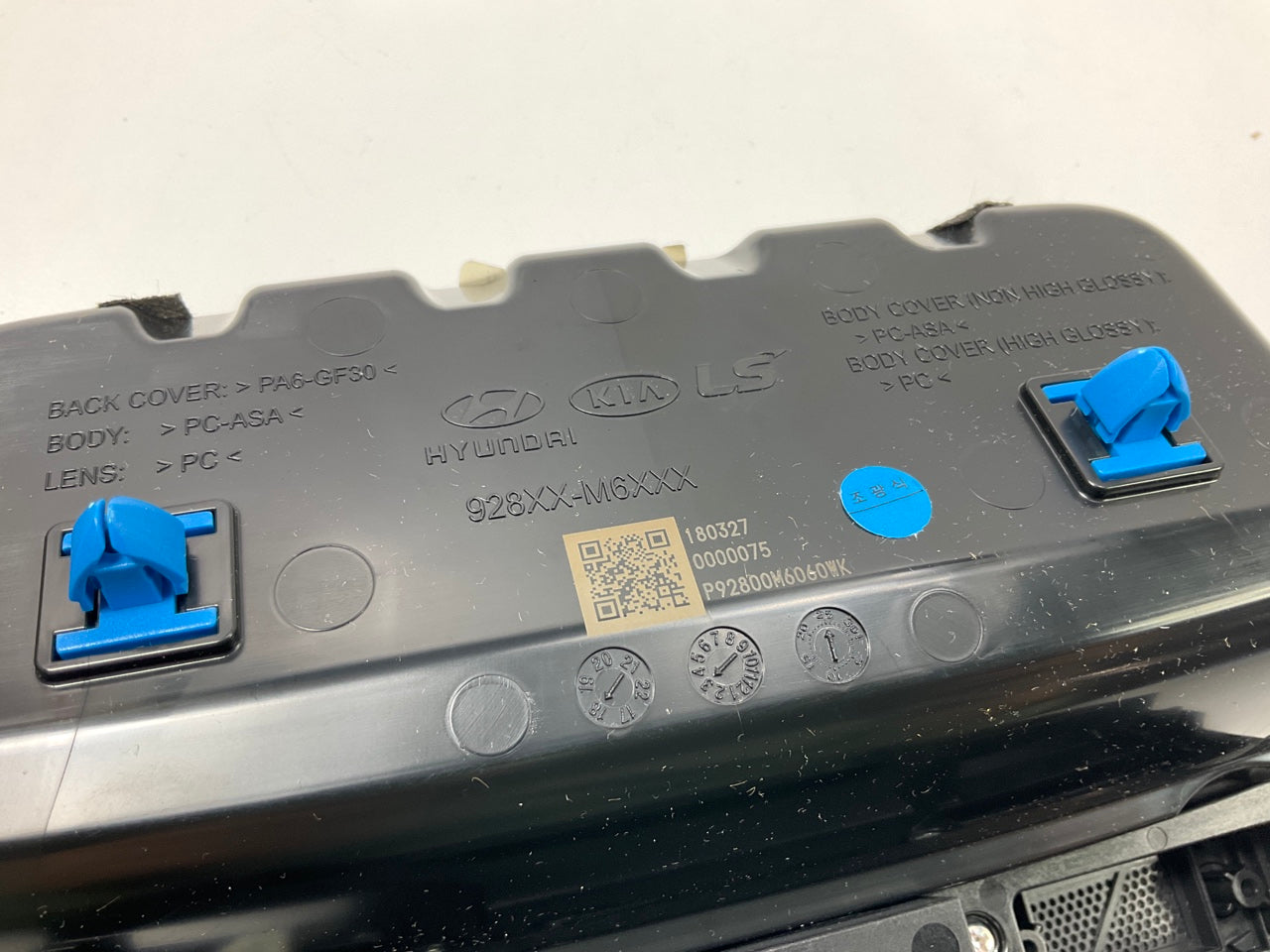 NEW Overhead Console Map Light Dome Lamp OEM For 2019-21 Kia Forte 92800J7060WK