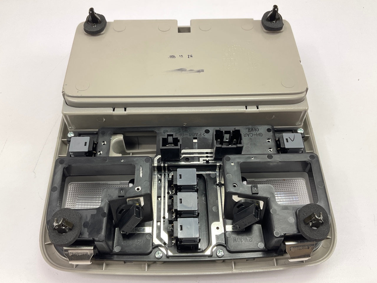 NEW - OEM 928203F000NF Interior Overhead Light Lamp For 2004-2006 Kia Amanti