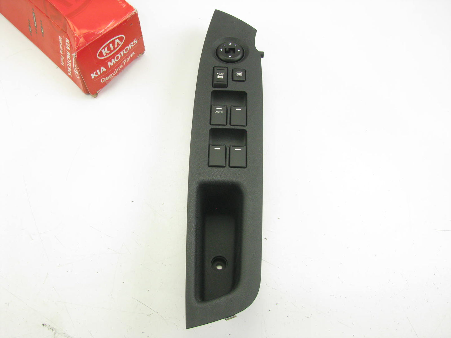 Geniune OEM Front Left Master Window Switch For 2012-2013 Kia Sorento