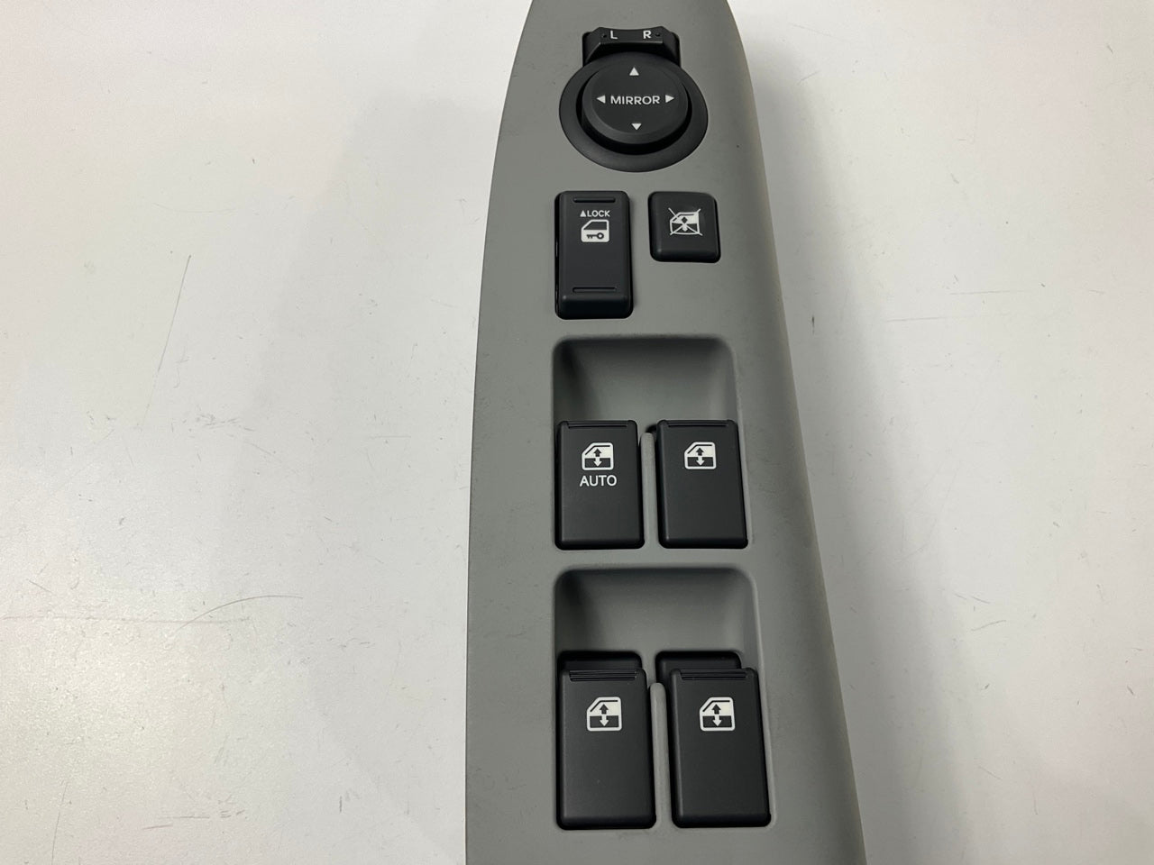NEW Master Left Power Window Door Lock Switch OEM For 09 Kia Borrego 93570-2J231