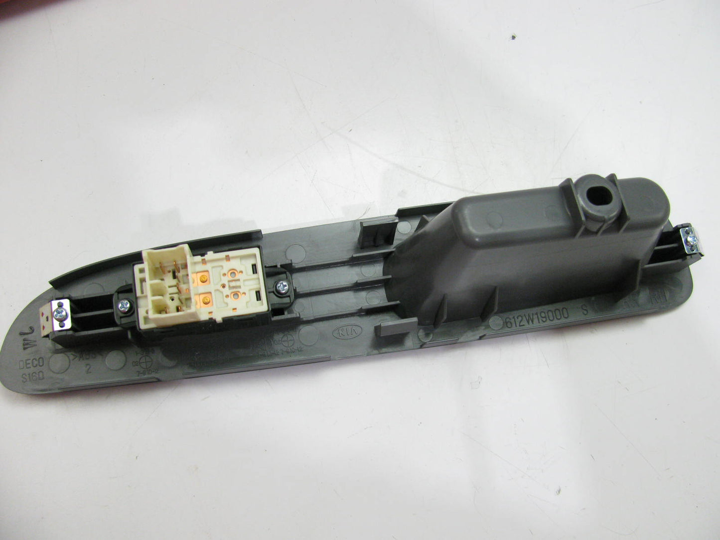 NEW - OEM 935803C100GJ Rear Right Door Window Switch For 2001-2006 Kia Optima