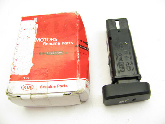 NEW GENUINE Right Passengers Side Seat Warmer Switch OEM For 2013-14 Kia Sorento