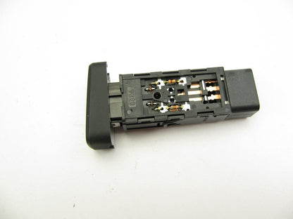 NEW GENUINE Right Passengers Side Seat Warmer Switch OEM For 2013-14 Kia Sorento