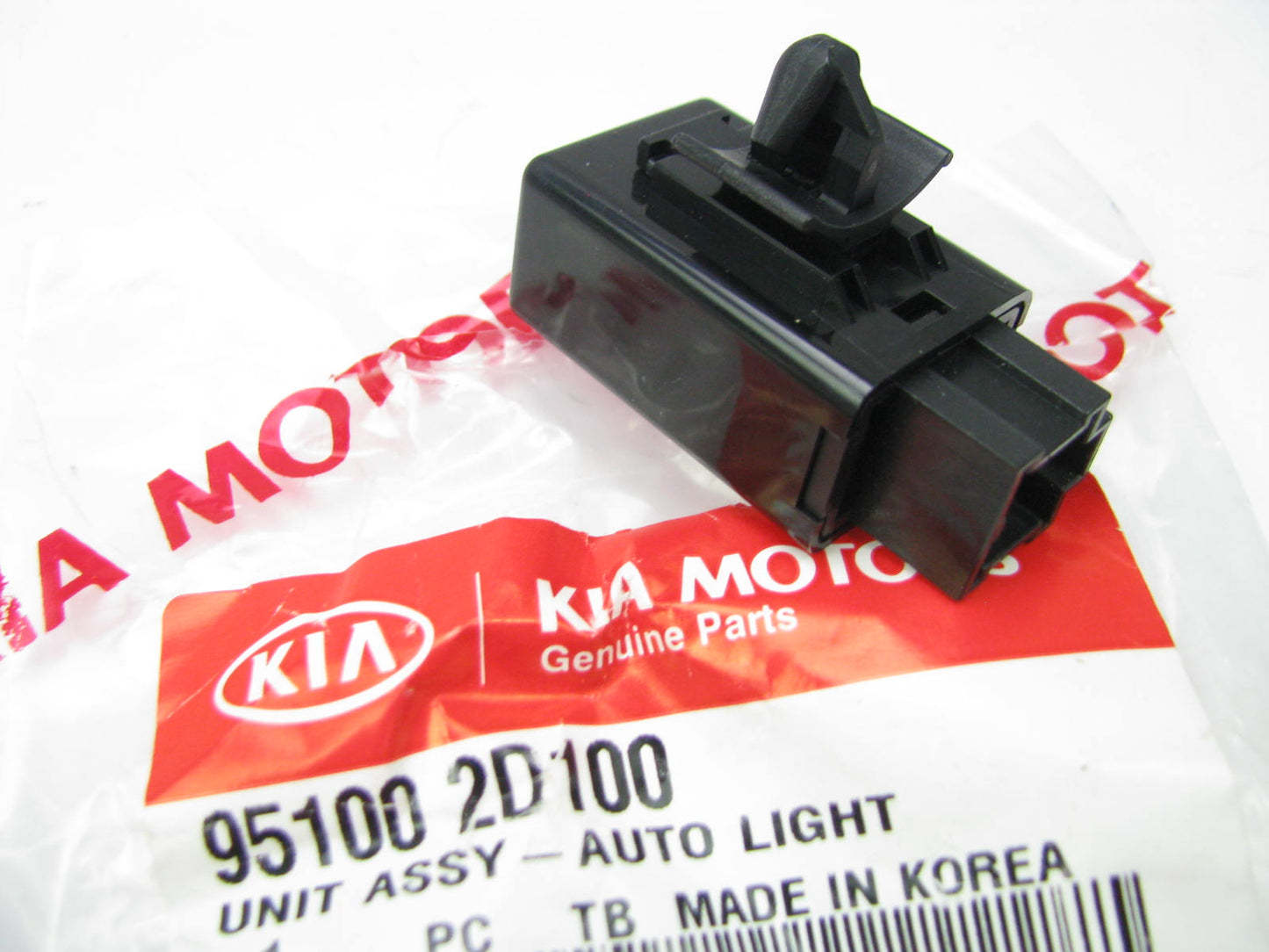 NEW - OEM 951002D100 Automatic Light Sensor Assembly For 2003-2006 Kia Spectra