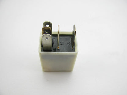 NEW - OEM GENUINE Power Relay 10/20A Deco For 2003-04 Kia Sorento 9522538050