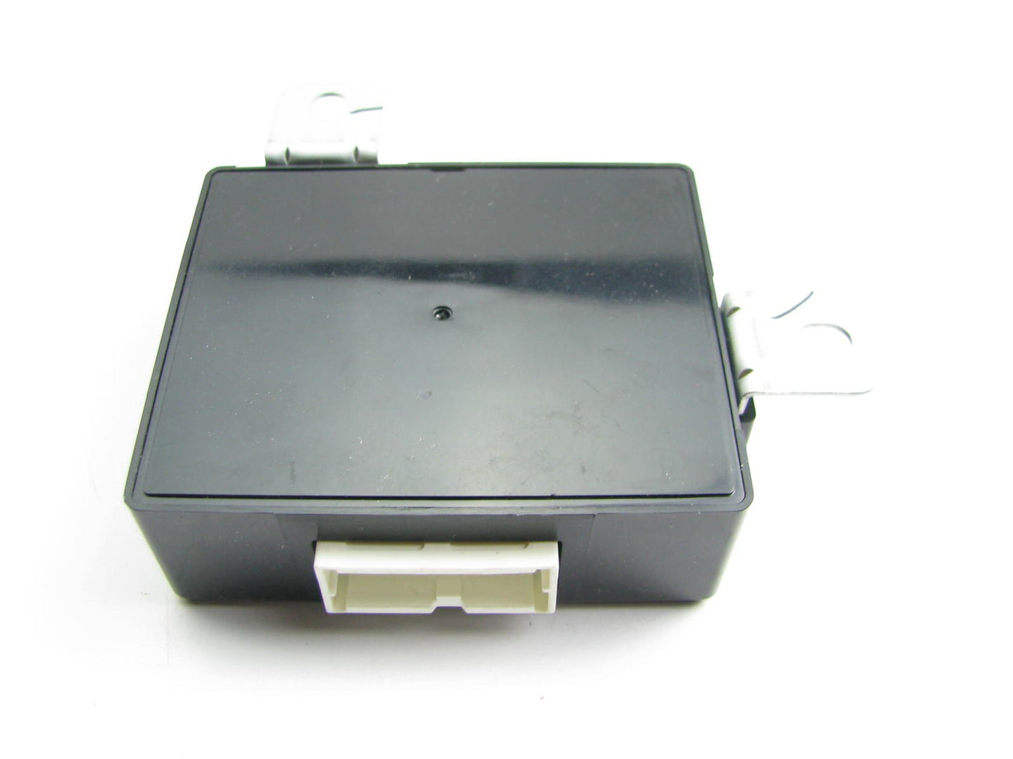 New Reverse Parking Aid Control Module Unit OEM For 11-14 Kia Sedona 957004D003