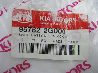 NEW - OEM Front Right Side Door Unlock Switch For 2006-10 Kia Optima 957622G000