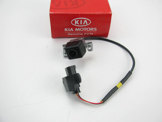 NEW - OEM 957902J100 Rear Backup Reverse Parking Aid Camera For 2009 Kia Borrego