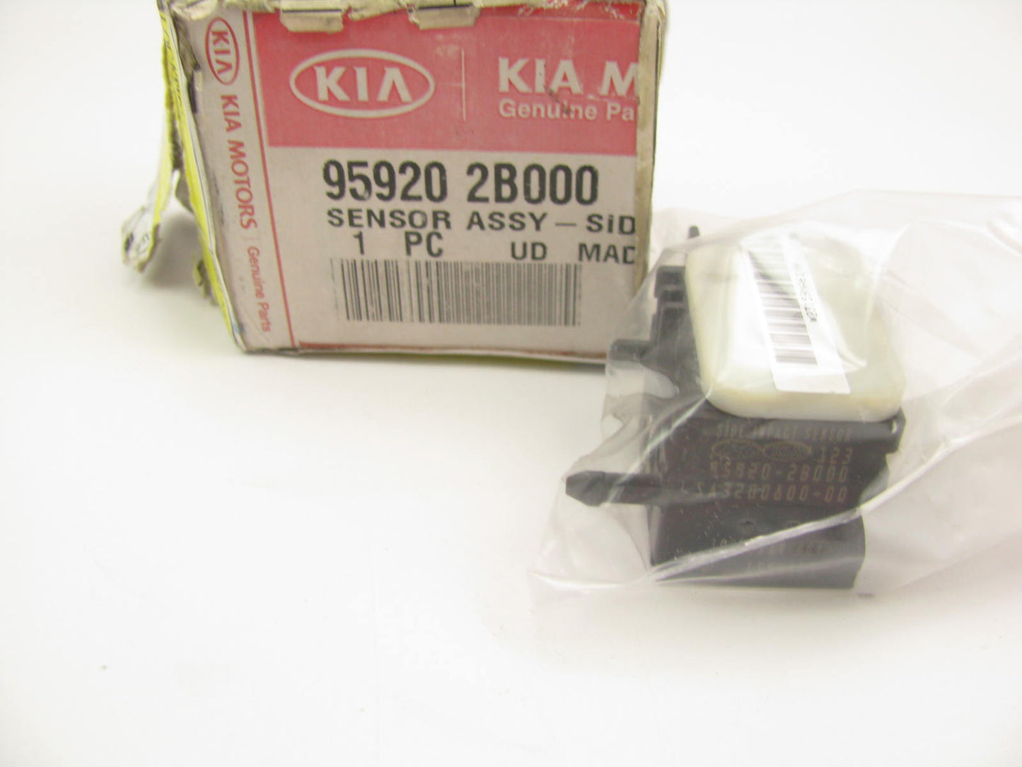 NEW - OEM 959202B000 Side Impact SRS Crash Sensor For 2009 Kia Borrego