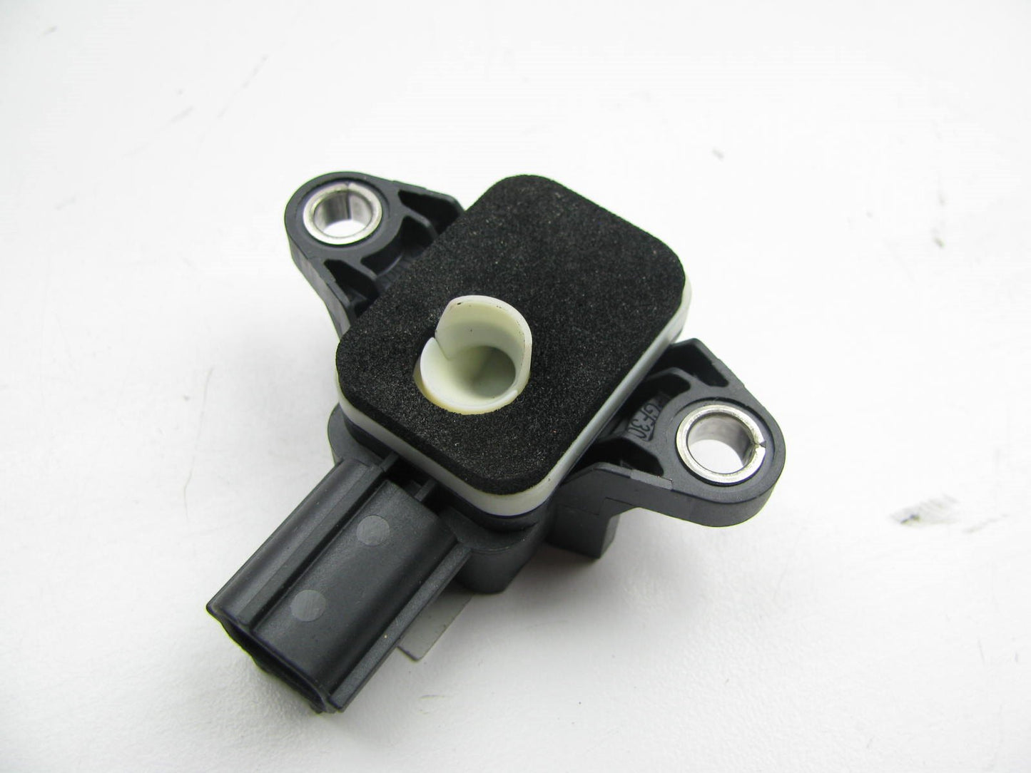 NEW - OEM Front SRS Crash Impact Sensor For 2009-12 Genesis, 10-13 Genesis Coupe
