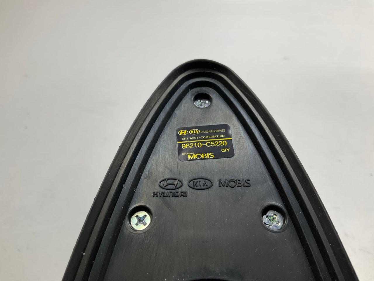 NEW - OEM 96210S9000EB Shark Fin Antenna Assembly For 2021-2024 Kia Telluride