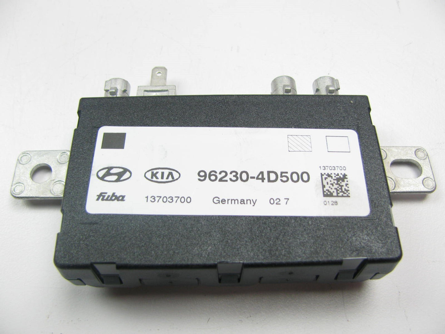 NEW Radio Antenna Control Module For 06-10 Kia Sedona 07-08 Entourage 962304D500