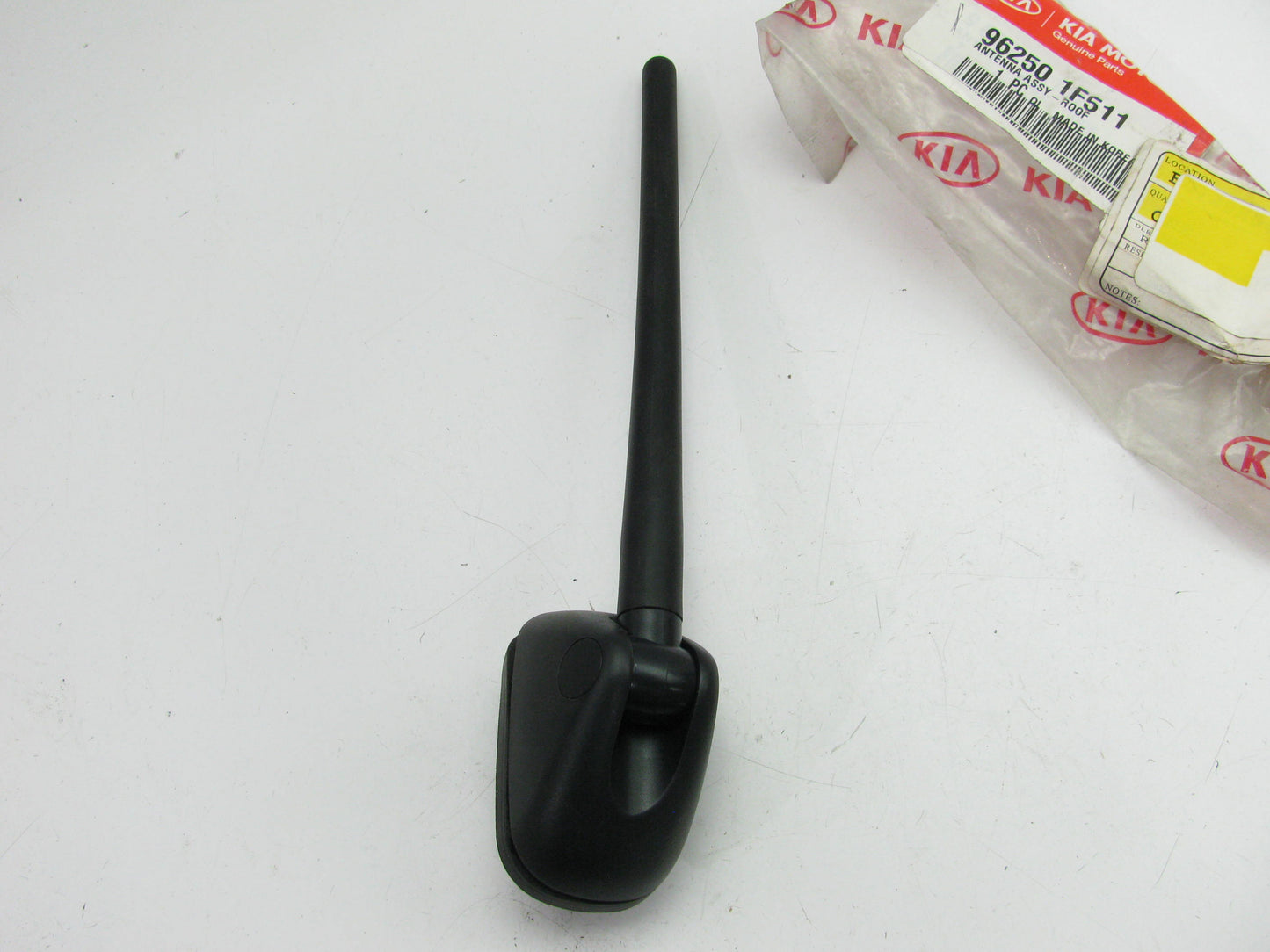 NEW GENUINE 962501F511 Radio Antenna OEM For 2005-06 Kia Sportage