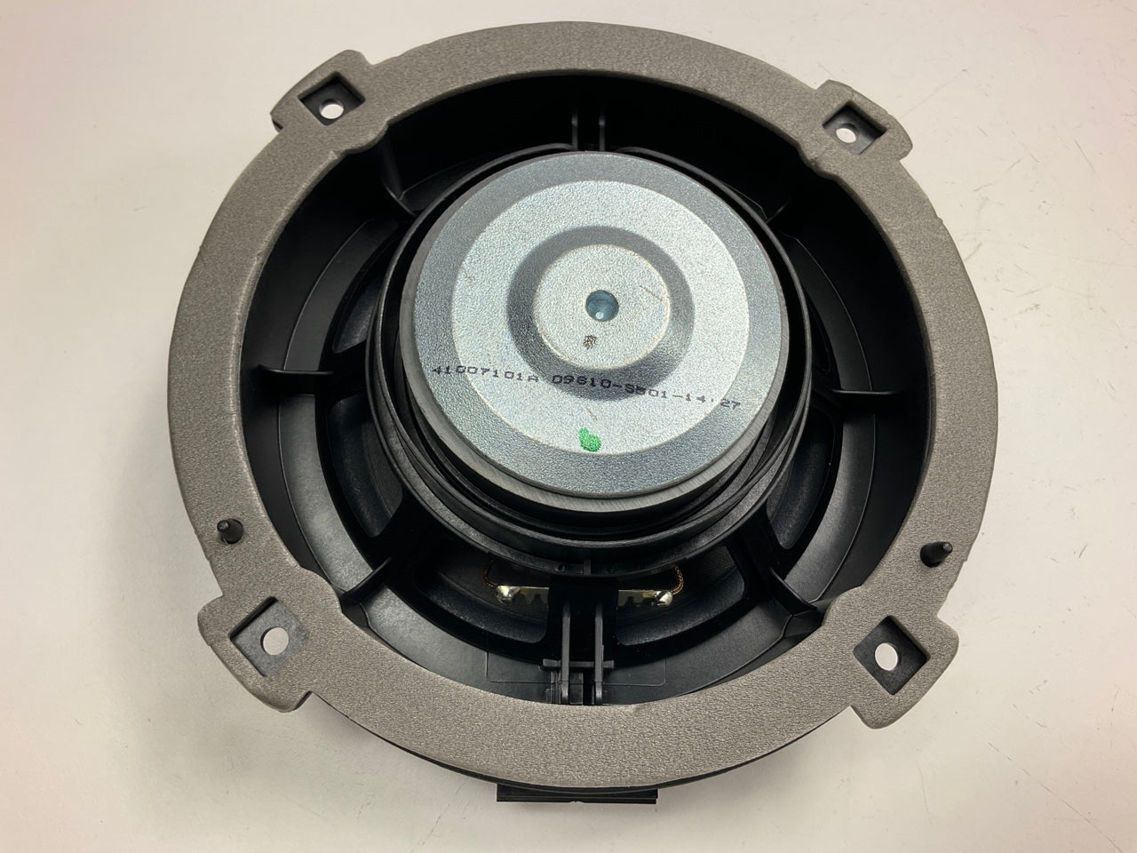 NEW Premium Audio Option Rear Door Speaker OEM For 2006-10 Kia Optima 963302G700